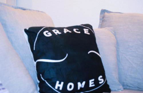 GHomeT - 6 Zimmer Wohnung with parking - Up to 10 guests - Monteur, Handwerker & Large family welcome - Foto 34