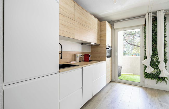 Comfort and Serenity With A/c, Parking and Balcony - Foto 6