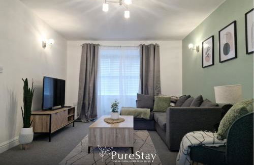Superb & Beautiful Stourport Home with 7 Beds by PureStay - Foto 1