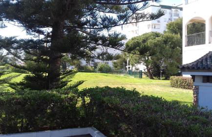 Apartamentos Laguna Beach - Photo 10