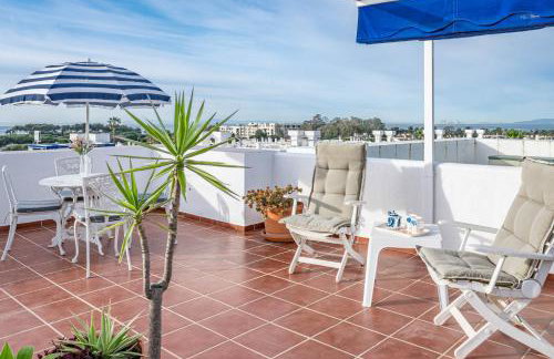 Andalusian Elegance apartment in El Paraiso with 360 views over Sea and Mountains - Photo 19