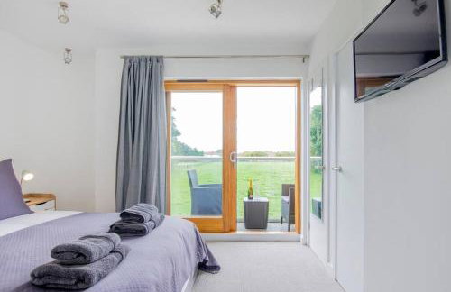 King Bed Joy Lane, Chichester near Goodwood - Foto 20