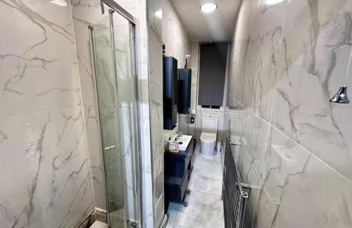 Westminster Apartment- Prime Location-Free Parking - Foto 9