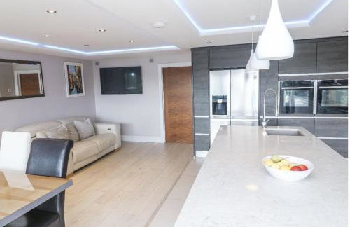 Creek View House - Photo 13