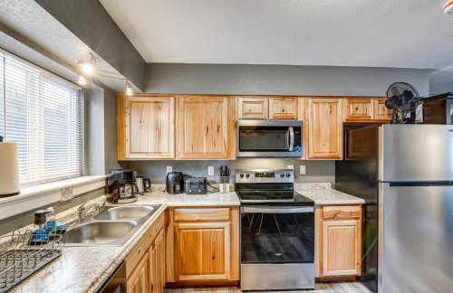 Easily Explore Anchorage! Modern Duplex Near Town - Photo 2