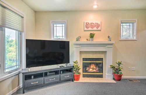 Charming Medford Getaway about 4 Miles to Downtown! - Foto 5