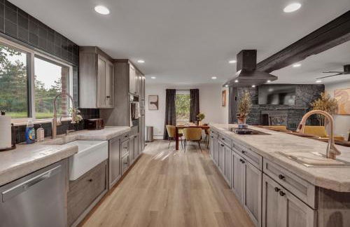 Private Indoor Pool Estate with Hot Tub - Foto 9