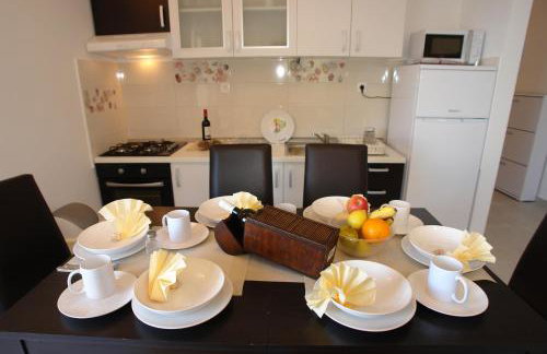 Robinson Bella - Foto 57