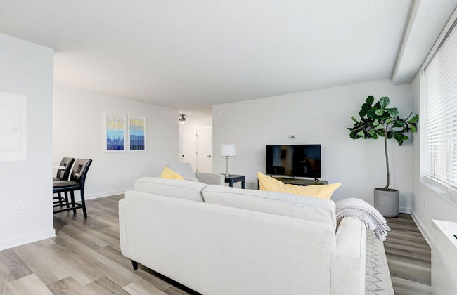 Arlington Modern Comfort Meets City Life - Foto 43