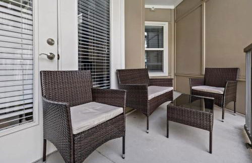 Modern 2BD - 5 Min DT, Gym, Parking, W-D - Sleeps 12 - Foto 25