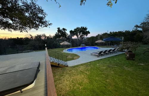 Upscale Modern Hill Country Home! Has it ALL! - Foto 78