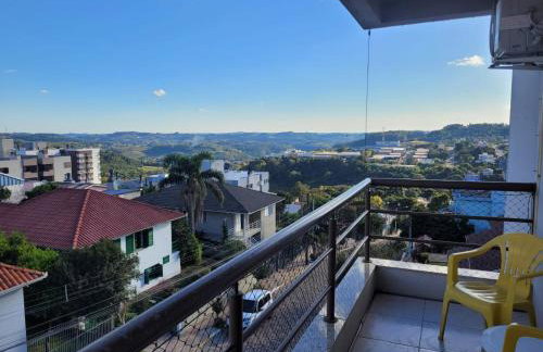 Apartamento espaçoso e impecável - Foto 8