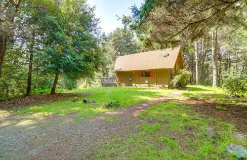 Hot Tub, 1 Mi to Beach 12-Acre Fort Bragg Cabin! - Foto 31