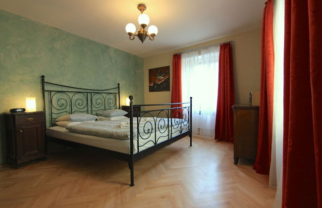 Cosy Rustic 1 Bedroom Apartment in Mala Strana - Foto 1