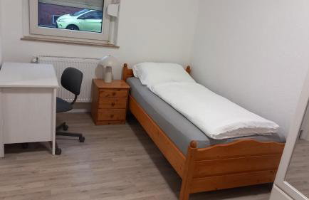 Neumühles Apartment Duisburg, großes TV, Wlan, Kaffeemaschine & Erdgeschoss - Photo 11