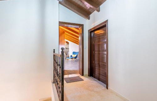 Villa Konstantina Lulas Penthouse - Photo 17