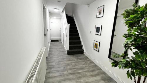 Selly Oak Near QE and UoB - 5 Bed Ensuite - Perfect for groups and contractors - Foto 5