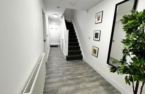 Selly Oak Near QE and UoB - 5 Bed Ensuite - Perfect for groups and contractors - Foto 5