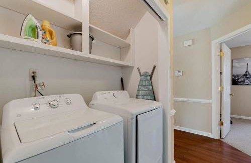 Breeze on Inn- Mins to Ft Jackson - Foto 31