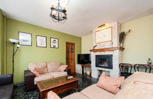 Preciosa villa con gran piscina y fabulosas vistas - Photo 7