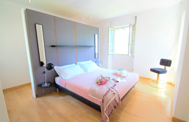 Villa Oliveto with Pool and Lake view - Photo 2