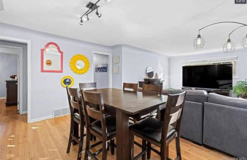 Sunny Beach House of Olde Town Arvada - Foto 28