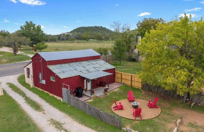 Gorgeous Barn Cabin 10min From Main St! - Foto 34