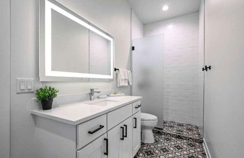 6BR Sand Valley Lodge with Hot Tub Bar & Putting Green - Foto 56