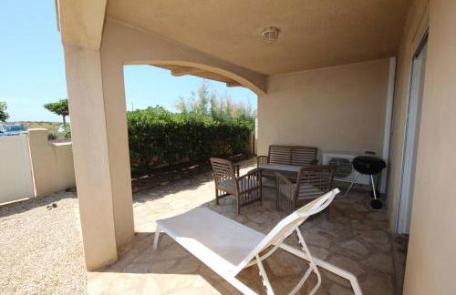 FACE à la Mer, Superbe appartement climatisé au RDC d'une maison, classé 4 étoiles, 5 couchages -WIFI-PORTIRAGNES PLAGE LXBFM32 - Foto 3