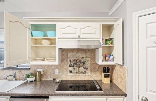 Extraordinary Pool Villa - Outdoor fun, Near Stadiums - Foto 17