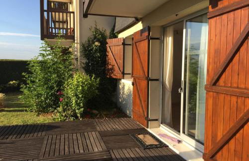 Grand rez de jardin-terrasse avec vue sur la mer - 2 chambres - Photo 21