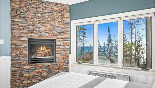 Whispering Pines Lake Views King Suite, 2 Queen Beds, Kitchen and Heated Pools - Foto 2