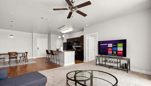 The Selena: Riverwalk Loft - Foto 3