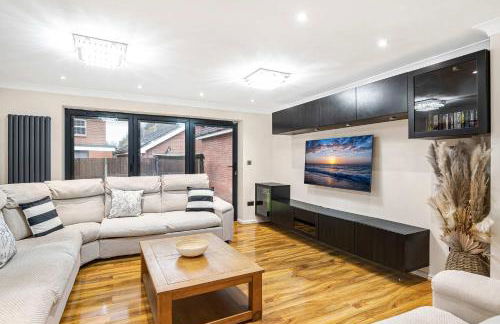 The Roost Group - 8-Bed Home, 5 Mins to M25&A13 - Foto 7