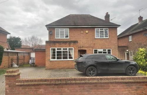 Charming House with Garden - Sleeps 6 & Parking - Foto 26