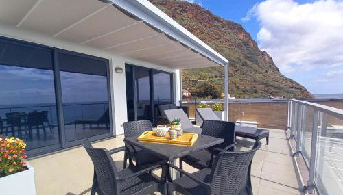 The Wave House - Two Bedroom Flat - Photo 3