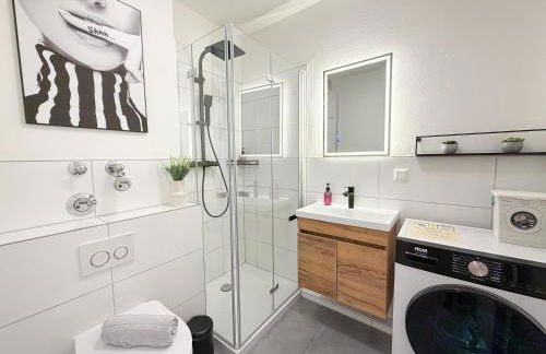 MOIN Apartments - Studio mit Balkon & Parkplatz, Wifi und TV - Foto 21