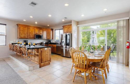 Las Palmas 1805 Shared Pool and Hot Tub, Great Clubhouse Amenities - Foto 1