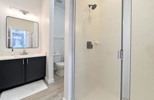 Secret Tunnel House 6 Bedroom Home by RedAwning - Foto 42