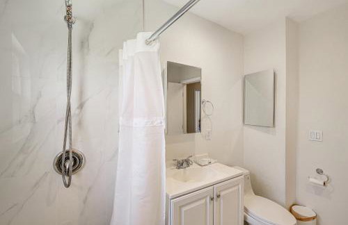 5 Mi to Coast Centrally Located Long Beach Home! - Photo 15