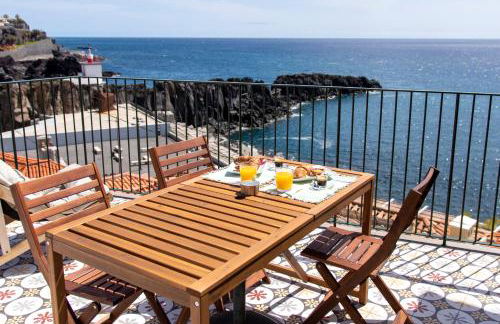 Casa do Ilhéu - House of Ilhéu - Câmara de Lobos - Foto 1