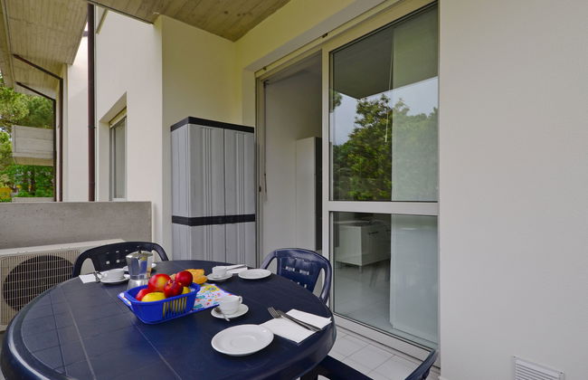 2 bedroom Apartment in Lignano Sabbiadoro with swimming pool and garden - Photo 29