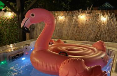 Grade II Listed Farmhouse, Pool, Hot Tub, Games Room, Celebration Hall, Car Park, 10ppl, 45 min from Central London - Foto 18