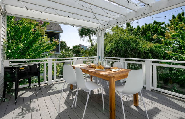 Hemlock by Avantstay Minutes From Folly Beach w/ Multiple Patios - Foto 32