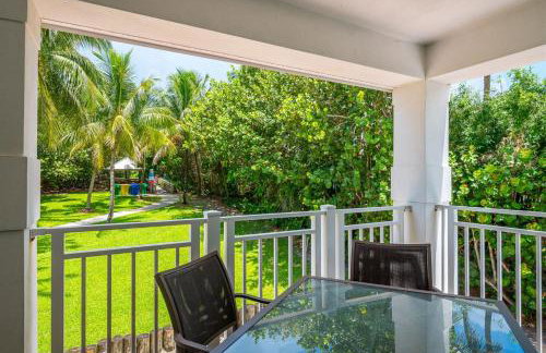 Designer Beachside Serenity Steps to the Beach! - Foto 45