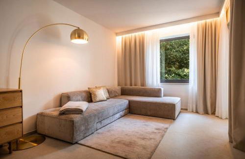 goldfinger + suites - Photo 21