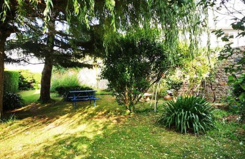 Cœur de ville, spacieux appartement rez de jardin - Photo 1