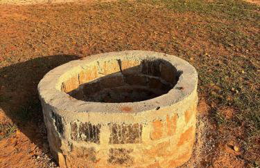 Magnífica Chácara com Fundo para a Represa - Photo 47