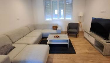 Grand appartement au calme proche du centre-ville - Foto 2