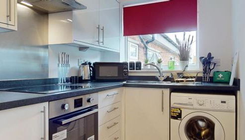 Cosy 2 bed Apartment 1st Floor Business & Leisure Parking and Wifi by Jesswood Properties - Foto 5, stove, dishwasher, minibar